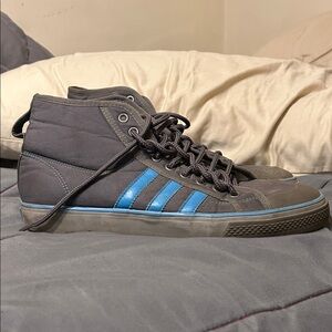 Adidas NIZZA Men's Charcoal and Sky Blue Midtop Sneakers